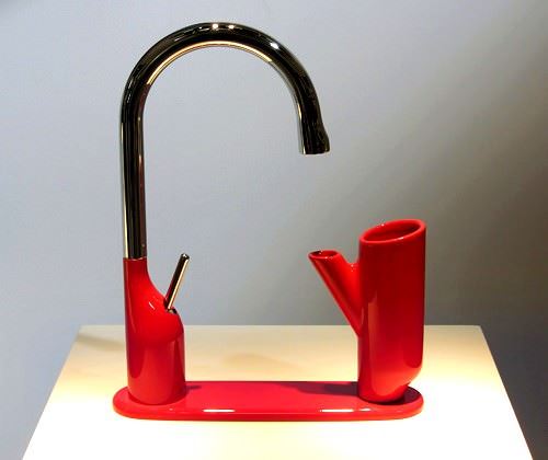 kırmızı lavabo musluk