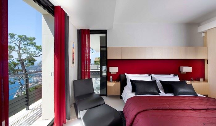 kırmızı yatak oda dekoru