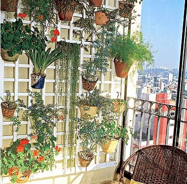 dekoratif-bahce-ve-balkon-ciceklik-fikirleri